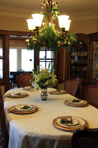 holiday decor dining room