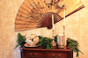 entry hall holiday decor