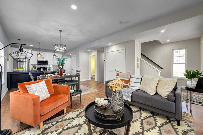 2074 W33rd Street Residential Staging by Roomlaut 2074 W33rd Street Residential Staging