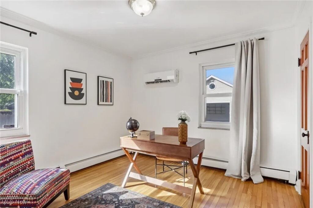 16936 Woodbury Ave. Residential Staging by Roomlaut 16936 Woodbury Ave. Residential Staging