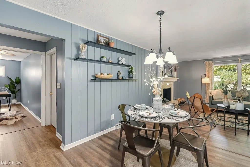 62 W Bel Meadow Residential Staging by Roomlaut 62 W Bel Meadow Residential Staging
