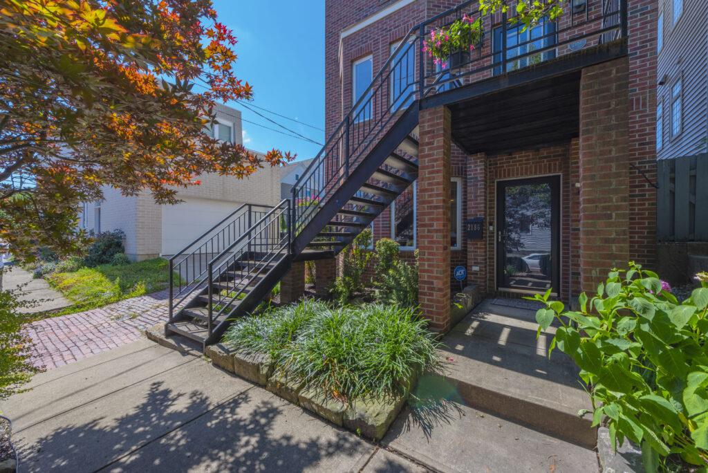 2186 West 5th Roomlaut Assessment 2022 2186 West 5th Assessment 2022